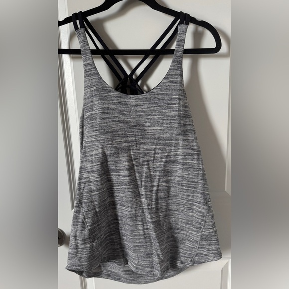 lululemon athletica Tops - Lululemon Athletica Wild Tank W/Built in Sport Bra Gray Size 6